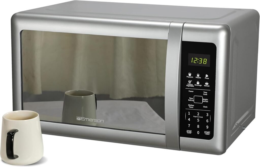 Emerson MW7601SL Compact Countertop Microwave Oven with Sleek Mirrored Finish Door 10 Power Levels, 6 Auto Menus, Glass Turntable and Child Safe Lock, 0.7 Cu. Ft, Silver