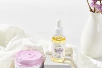 Gifts for women spa lavender bath gift baskets mothers day gifts relaxing self care gift for mom her sister wife auntie 1 1